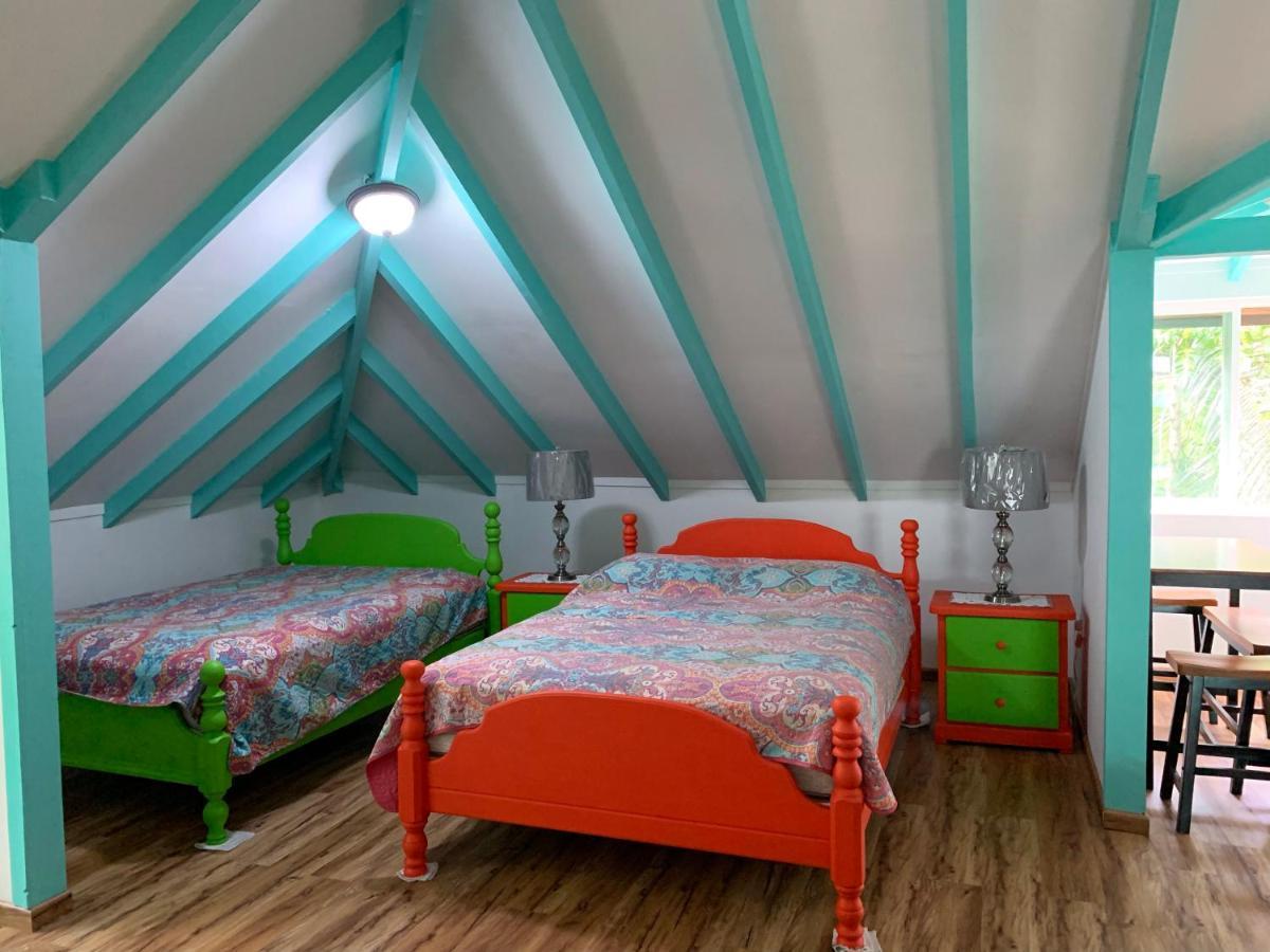 O'Soleil Chalets Self Catering ラ・ディーグ島 エクステリア 写真